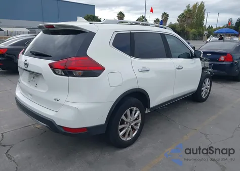 2017 Nissan Rogue Sv z USA, uszkodzony, nr VIN 5N1AT2MN9HC774797